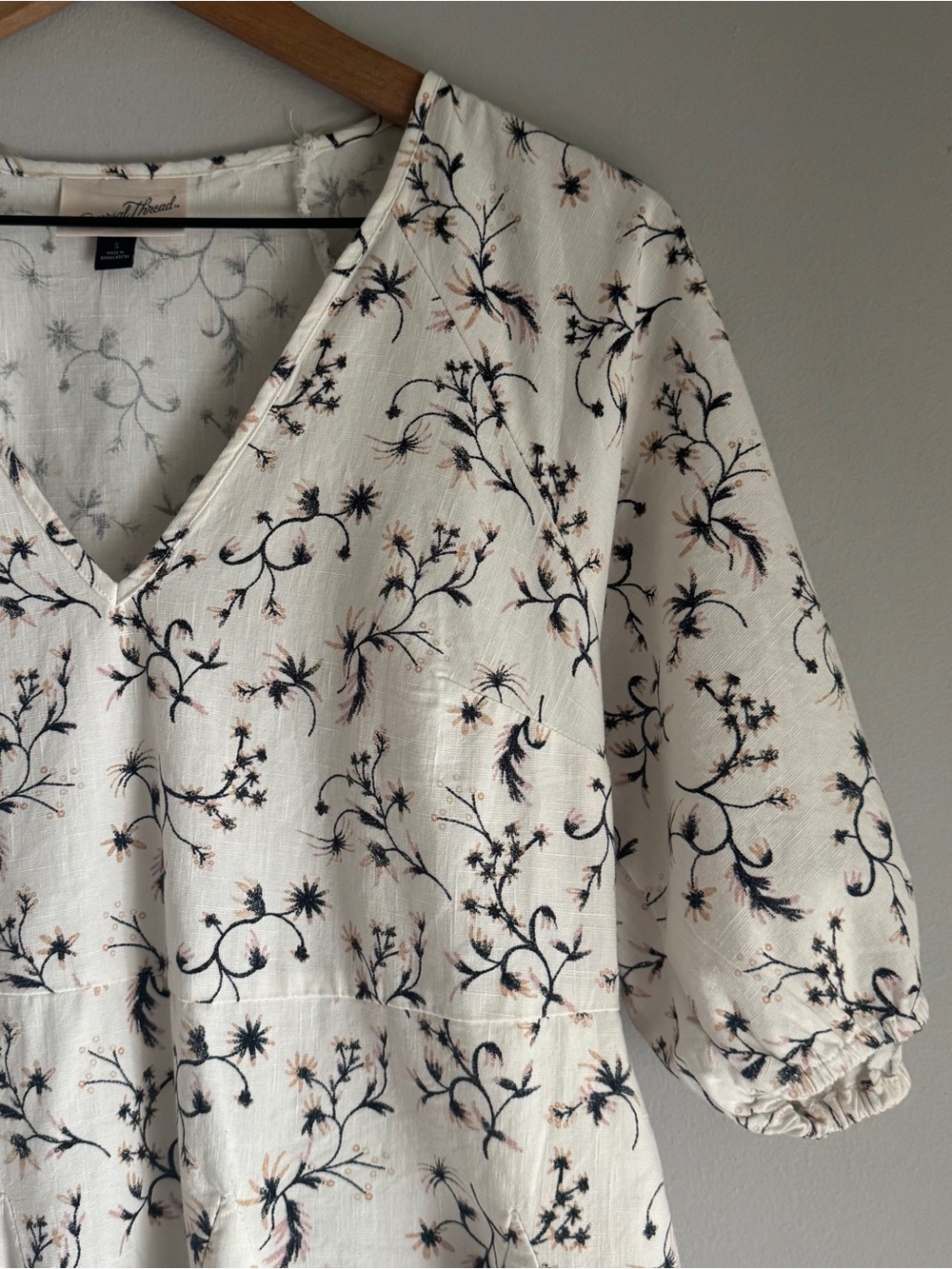 Universal Thread Fit & Flare Short Puff Sleeve Mini Floral Dress Size Small - Picture 6 of 9
